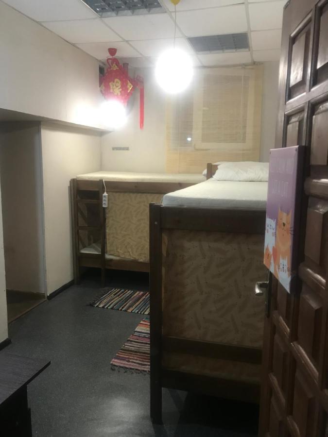 Ararat-Teatralnaya Hostel キエフ エクステリア 写真