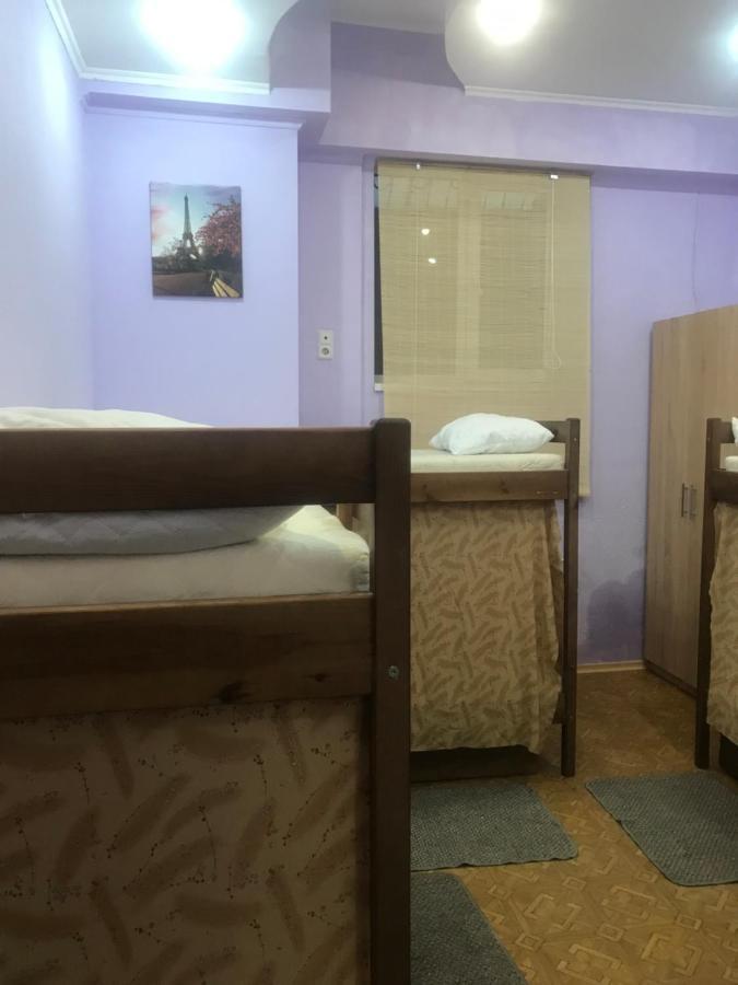 Ararat-Teatralnaya Hostel キエフ エクステリア 写真