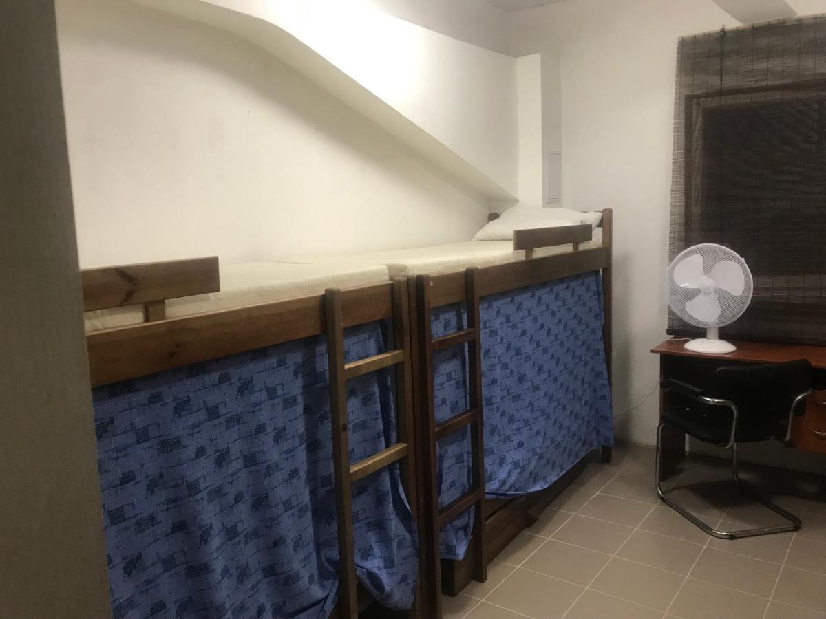 Ararat-Teatralnaya Hostel キエフ エクステリア 写真