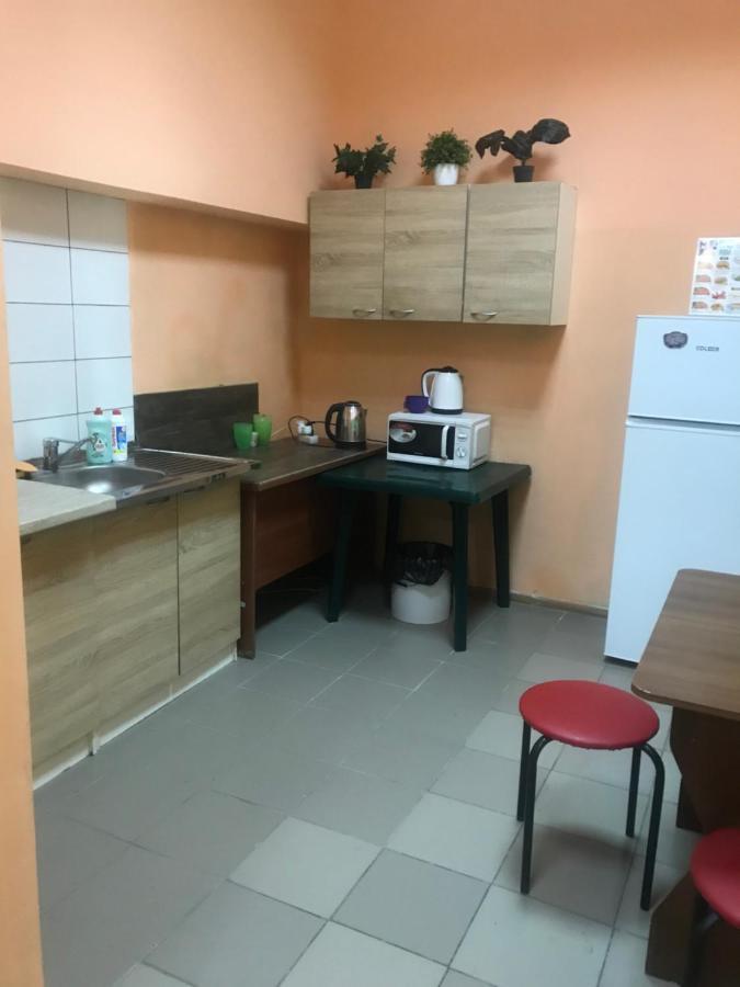 Ararat-Teatralnaya Hostel キエフ エクステリア 写真