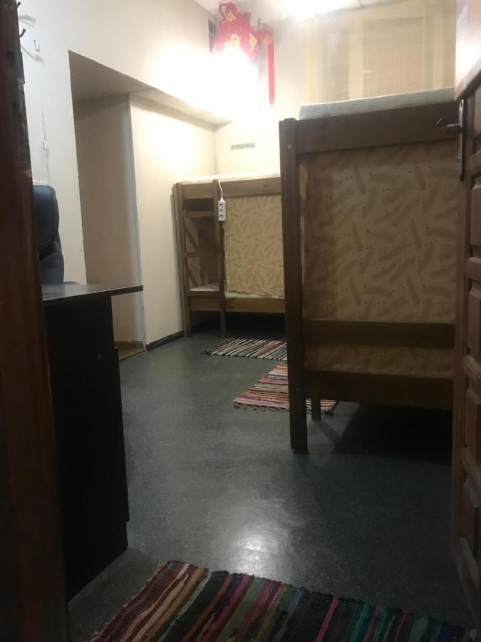 Ararat-Teatralnaya Hostel キエフ エクステリア 写真