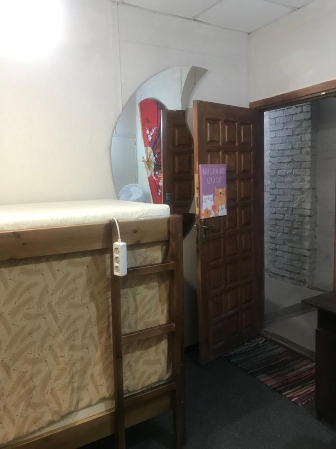 Ararat-Teatralnaya Hostel キエフ エクステリア 写真