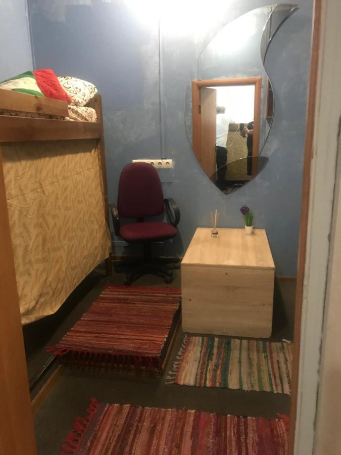 Ararat-Teatralnaya Hostel キエフ エクステリア 写真