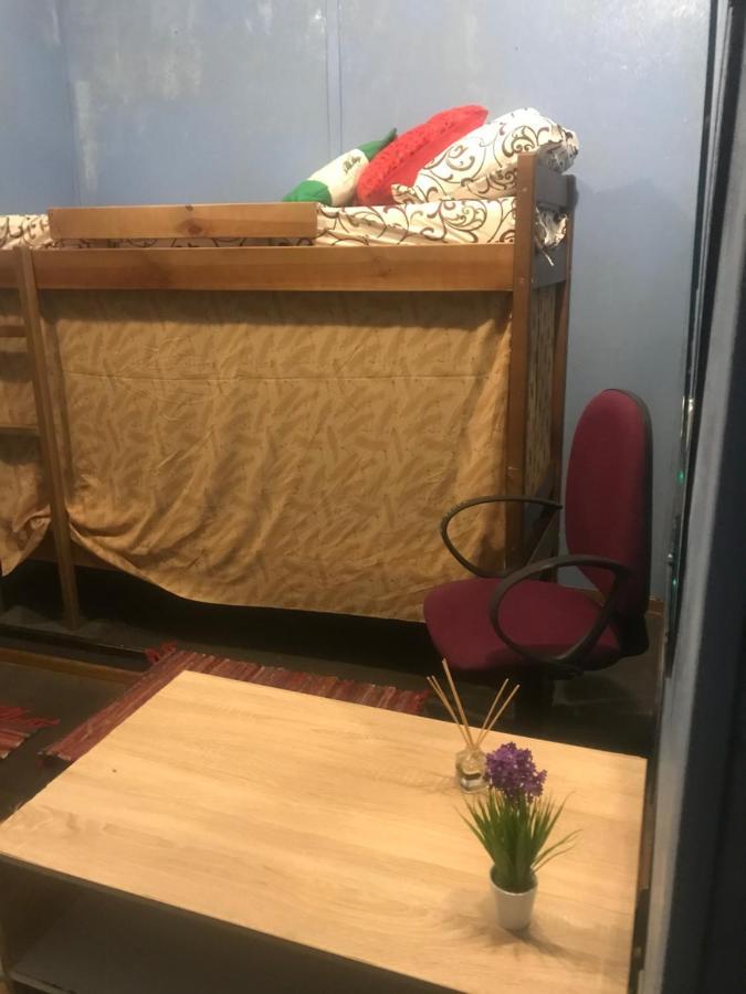 Ararat-Teatralnaya Hostel キエフ エクステリア 写真