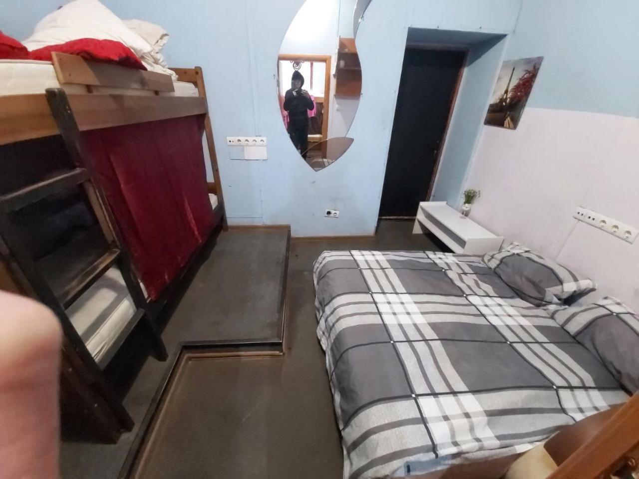 Ararat-Teatralnaya Hostel キエフ エクステリア 写真
